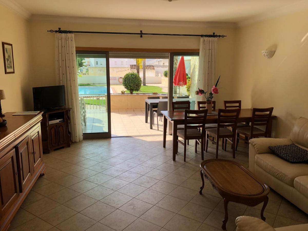Apartamentos Pomba Branca Olhos de Αgua Εξωτερικό φωτογραφία